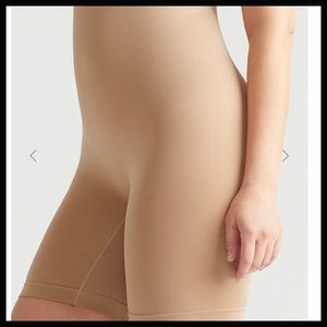 NWOT Yummie High Waist Shaper Size M